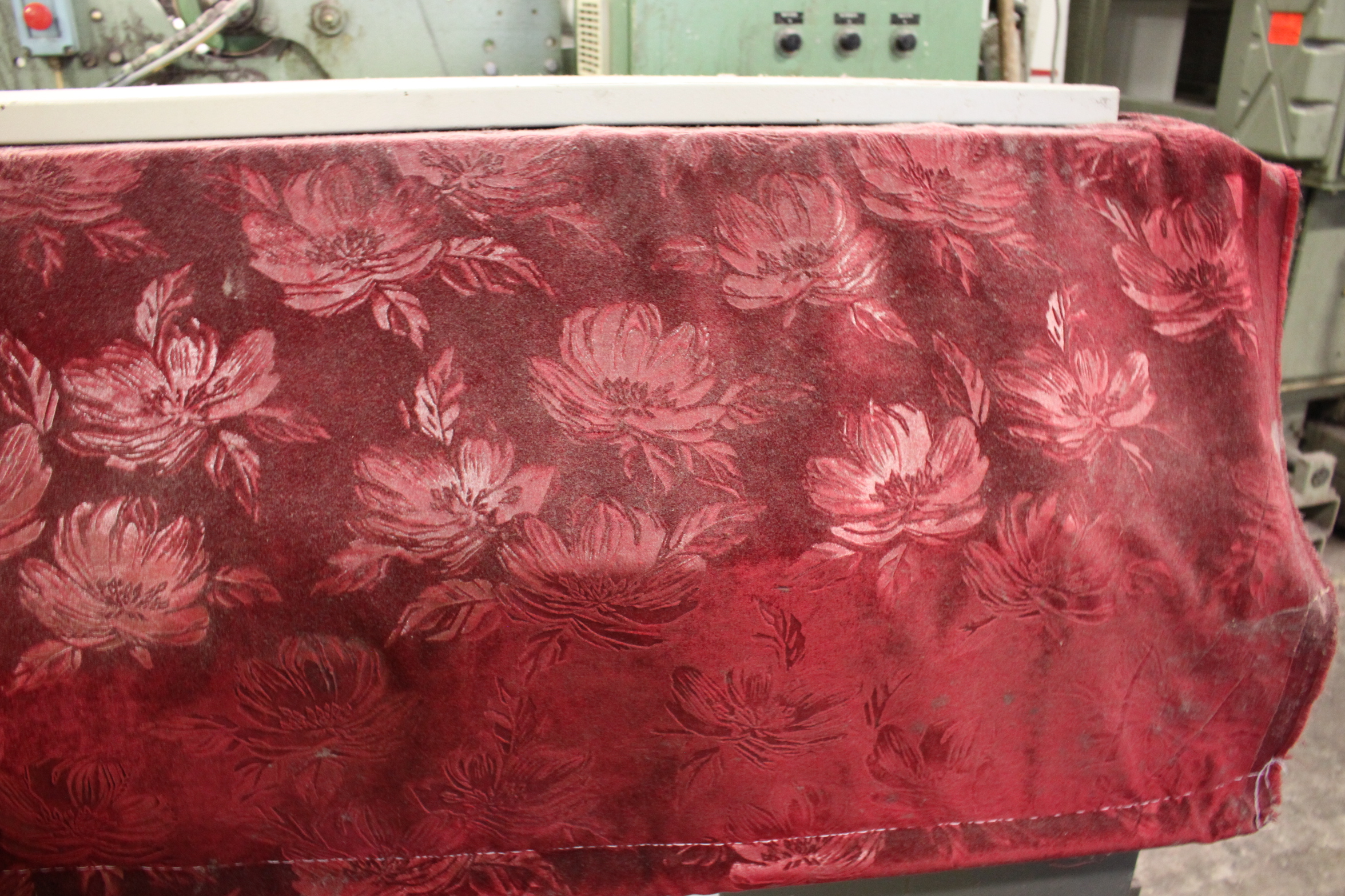 ベルベットのカーテン