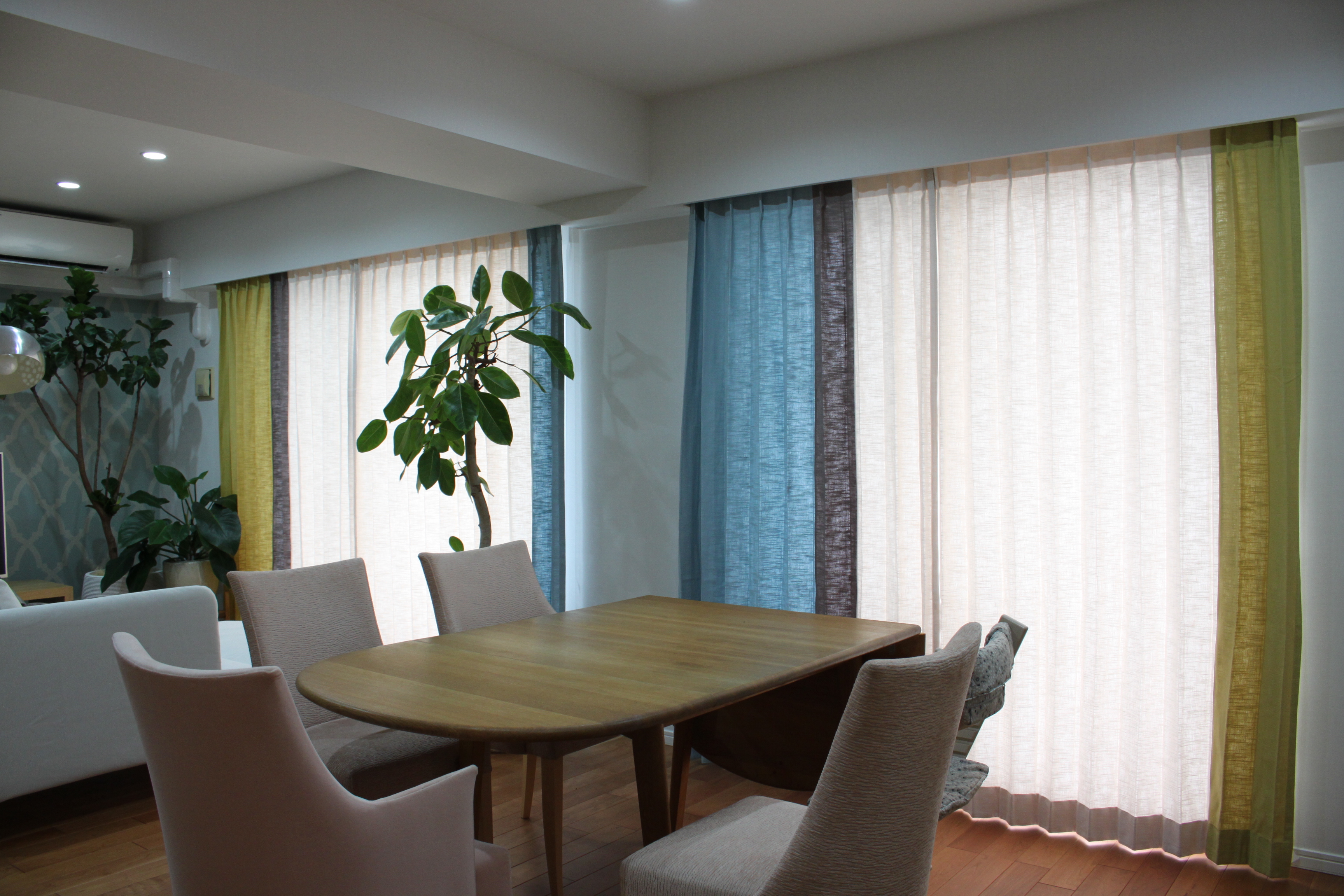 カーテンの切り返し