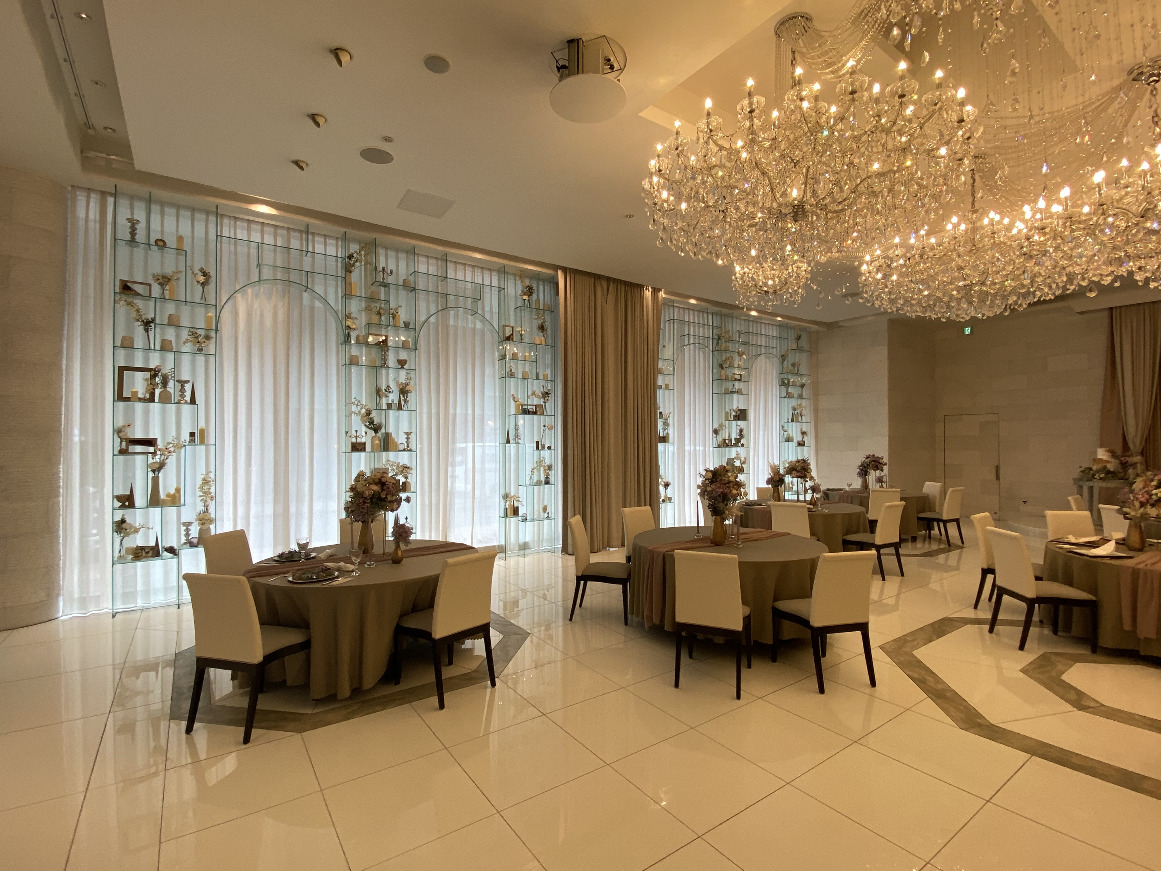 結婚式場のレース