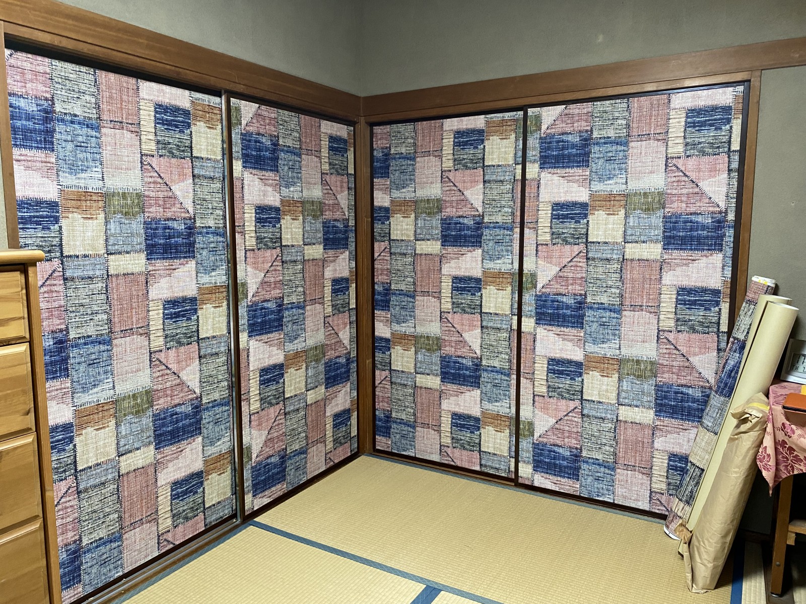 襖に壁紙