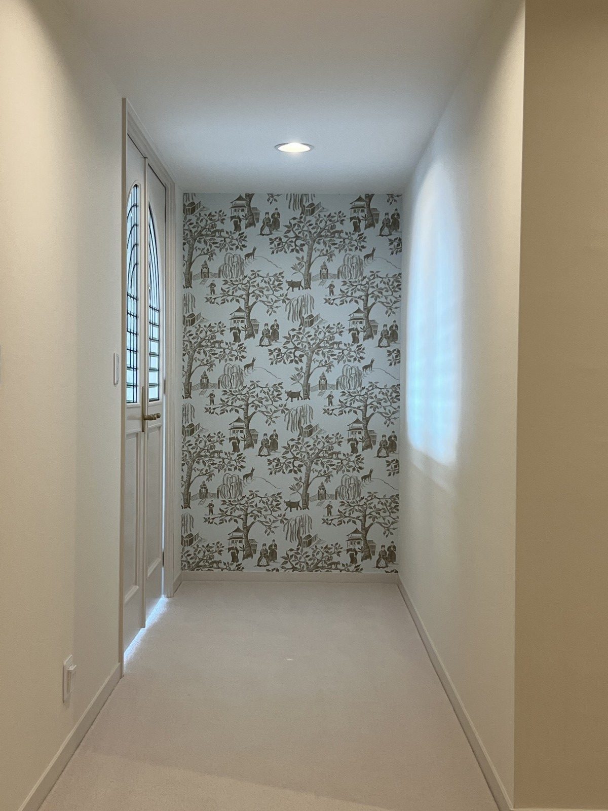 廊下のアクセントクロス